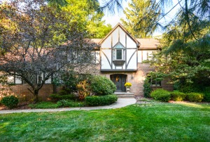 4,338 Square Feet