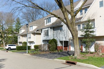 Townhouses for Sale in Iris Park, Glen Rock, NJ