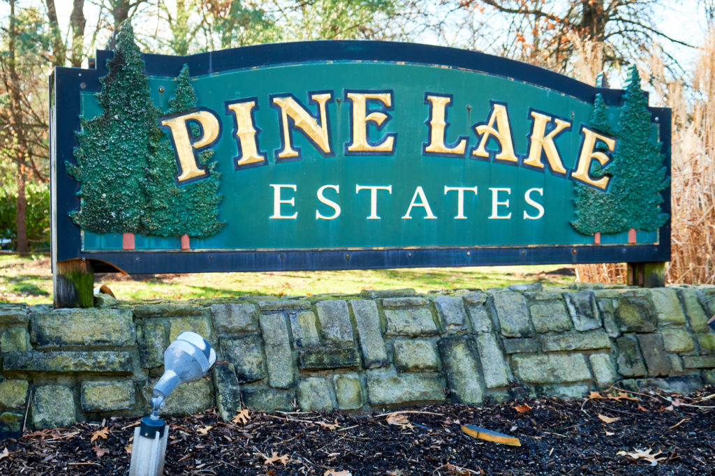 Pine Lake Estates Townhomes in Township of Washington [ Michael